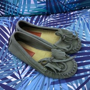Manitobah Green Moccasins